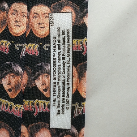 Ralph Marlin Novelty print tie  The Three Stooges Heads print men's 4' wide tie - Picture 8 of 9